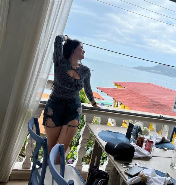 Chica busca chico en Jaén: 