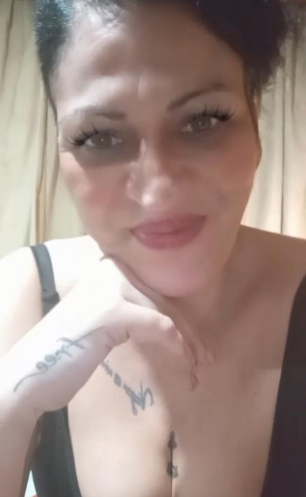 624234112: Chica busca chico en La Coruña