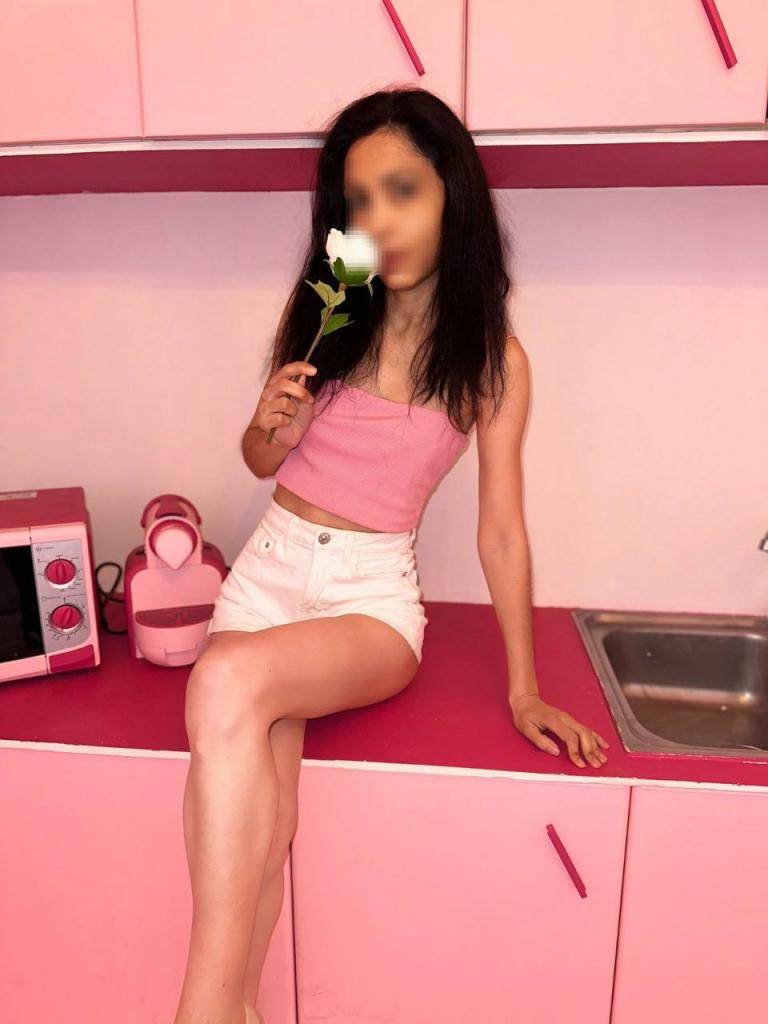 Chica busca chico en Madrid: Chica busca chico