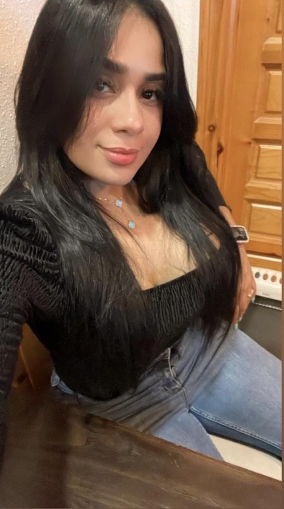 Chica busca chico en Sevilla: Chica busca chico
