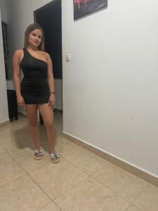 613799675: Chica busca chico en Granada