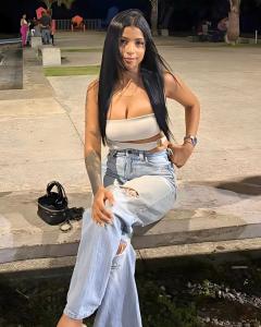 664572849: Chica busca chico en Mallorca