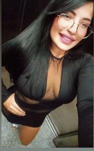 688394537: Chica busca chico en Madrid