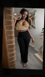 643220522: Chica busca chico en Valencia