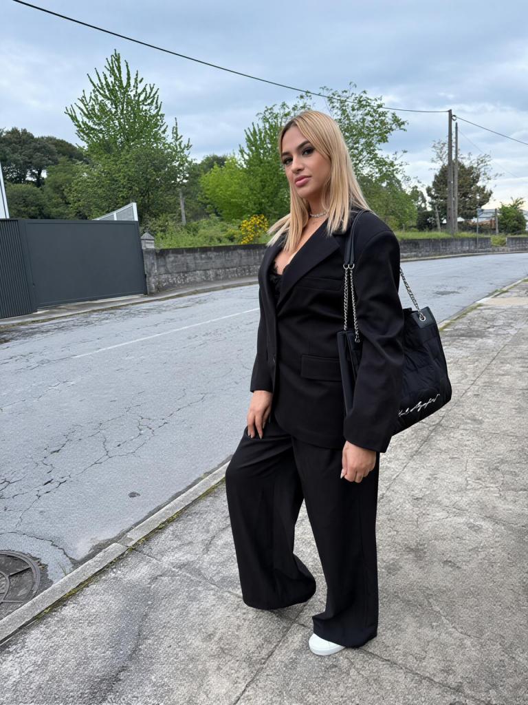 Chica busca chico en Sevilla: 