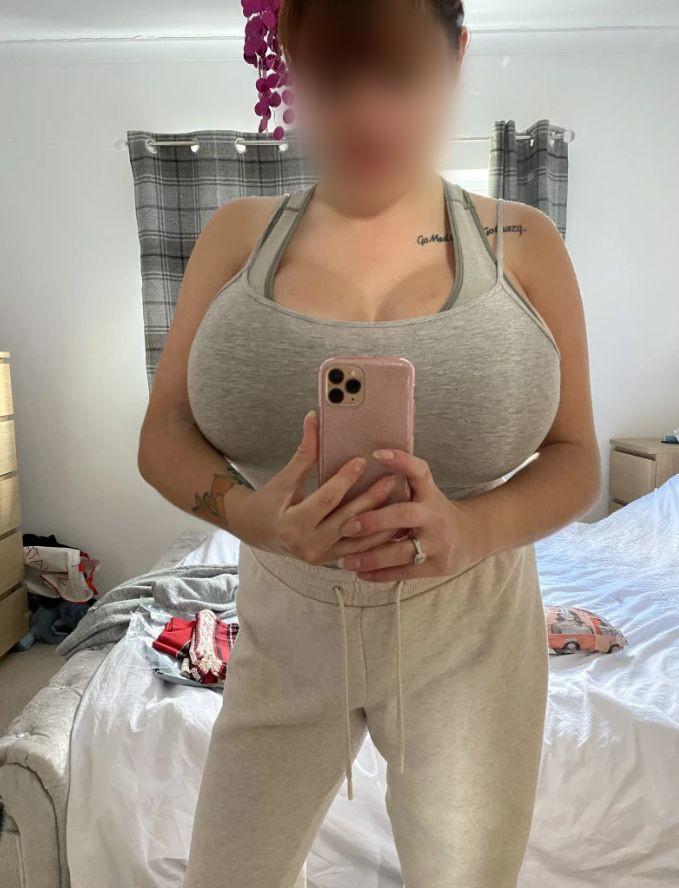 Chica busca chico en Murcia: 