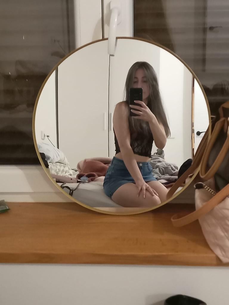 656560257: Chica busca chico en Cantabria