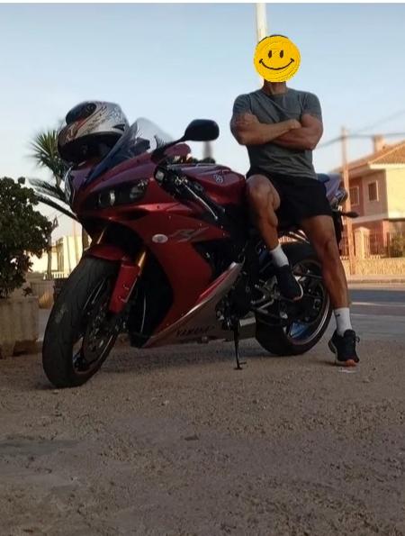 Chica busca chico en Alicante: 