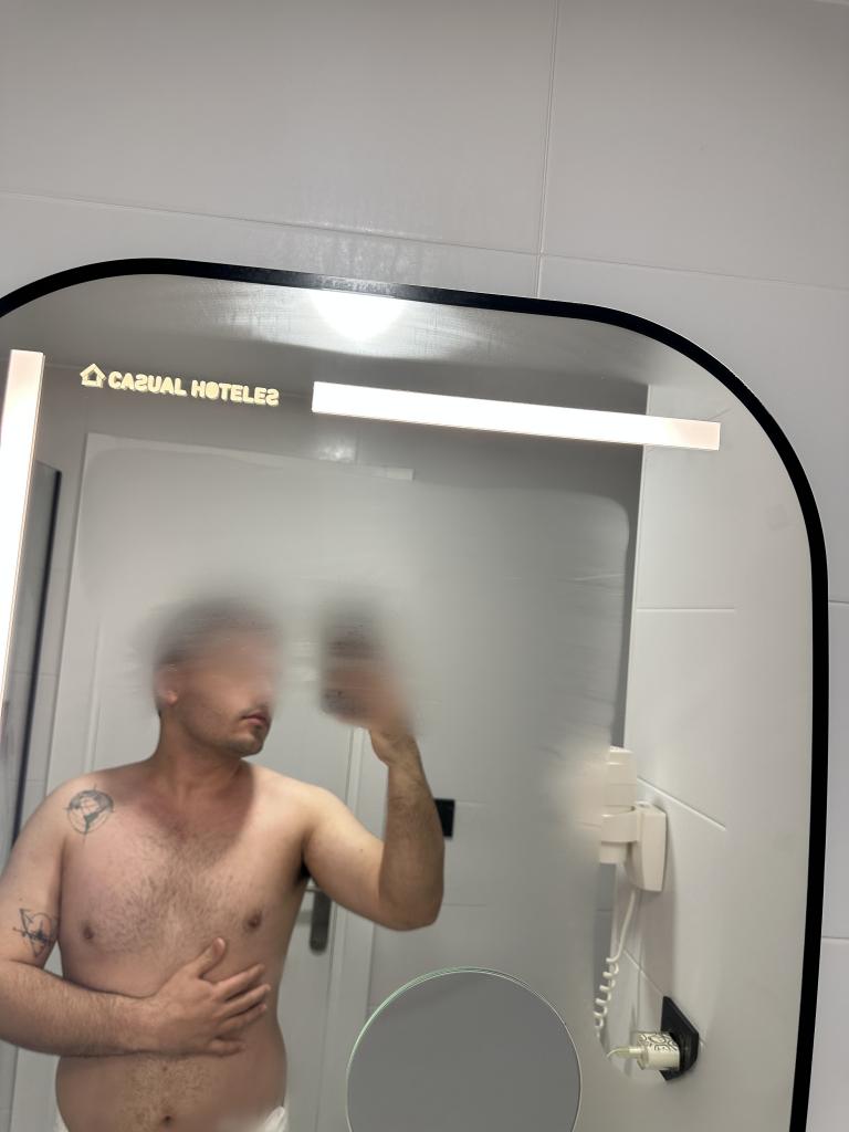 627084234: Chico busca chica en Madrid