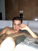 614608032: Chico busca chica en Burgos