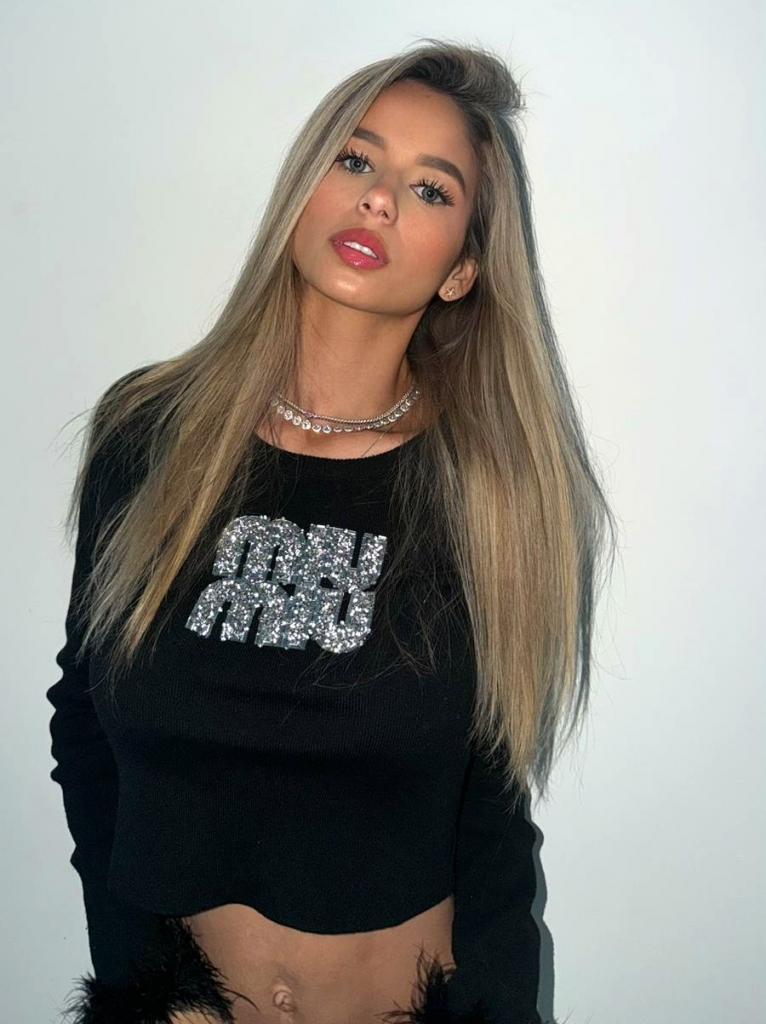 673546210: Chica busca chico en Mallorca