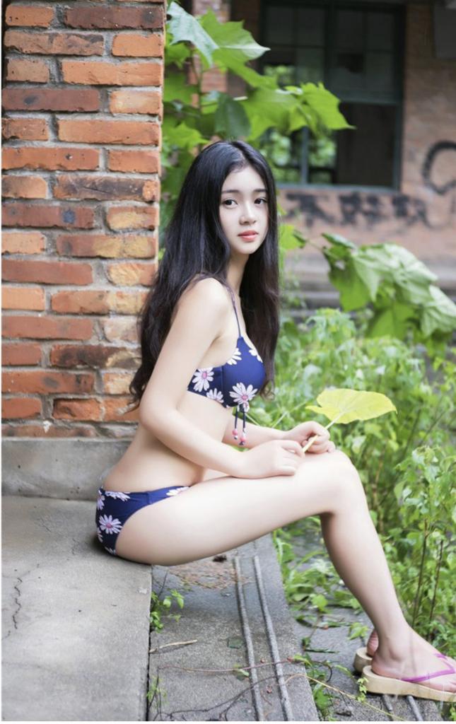 Chica busca chico en Ibiza: 