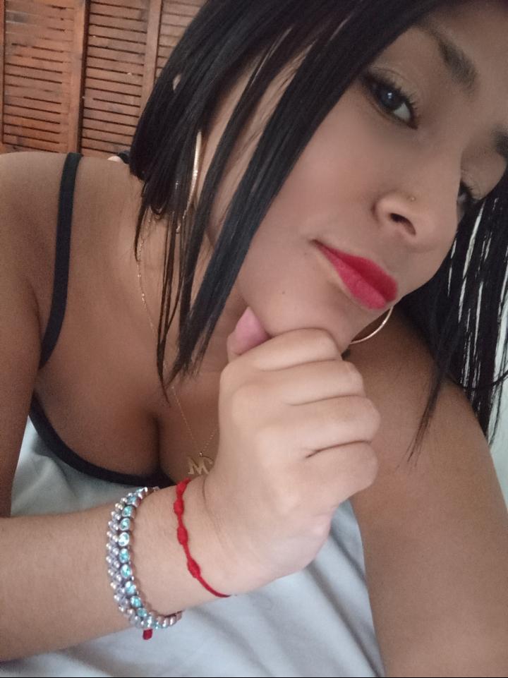 614798474: Chica busca chico en Alicante