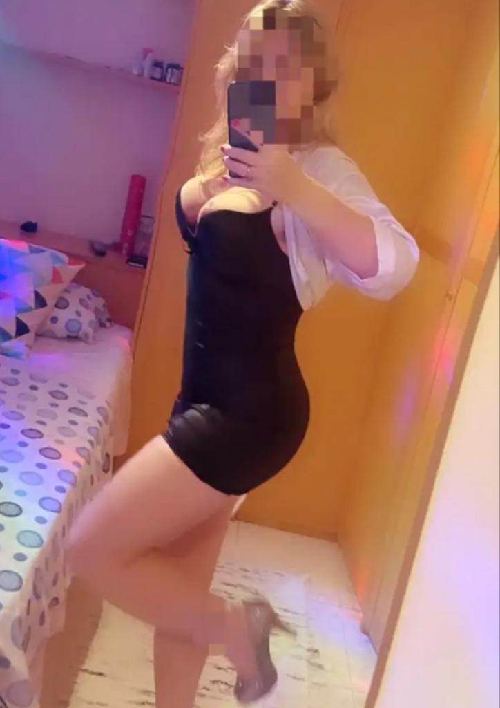 Chica busca chico en La Coruña: 