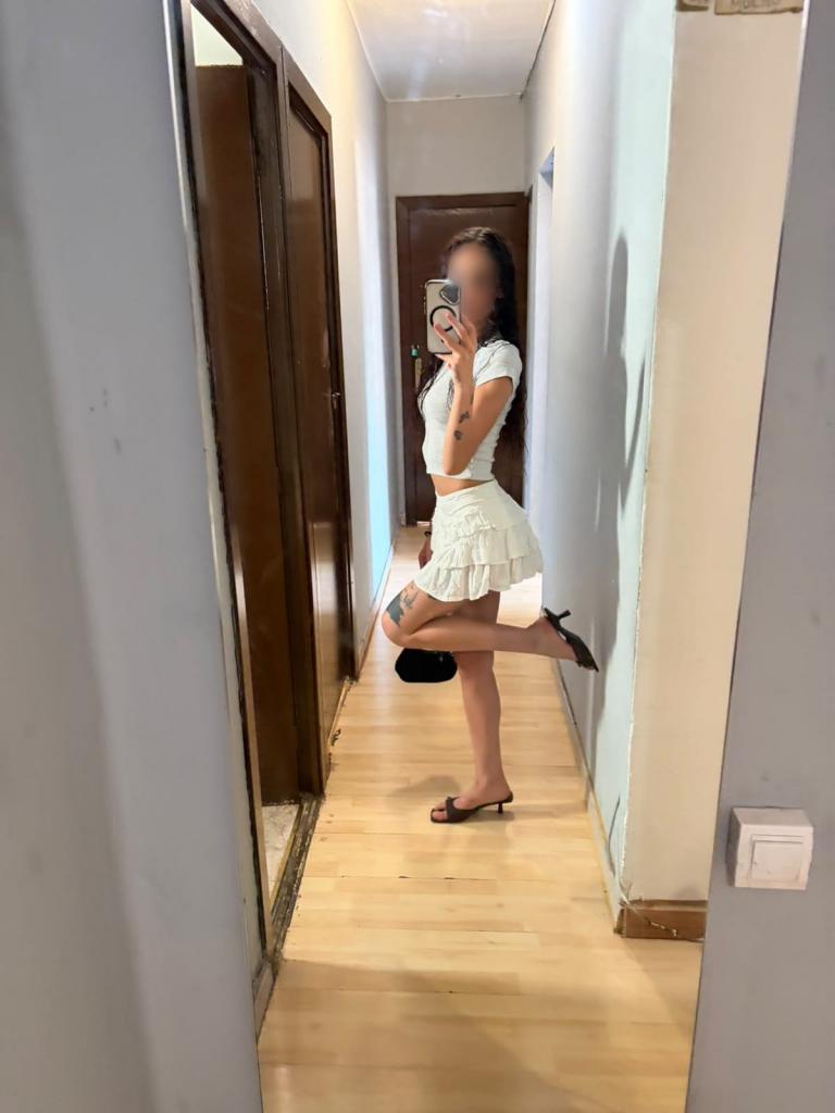 602738093: Chica busca chico en Barcelona