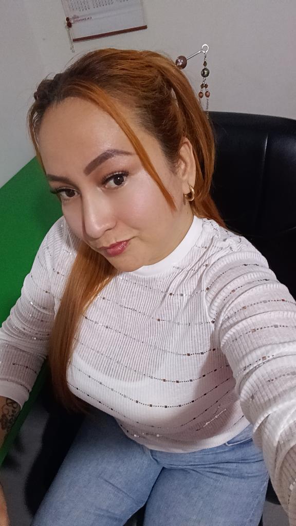 632306884: Chica busca chico en Murcia