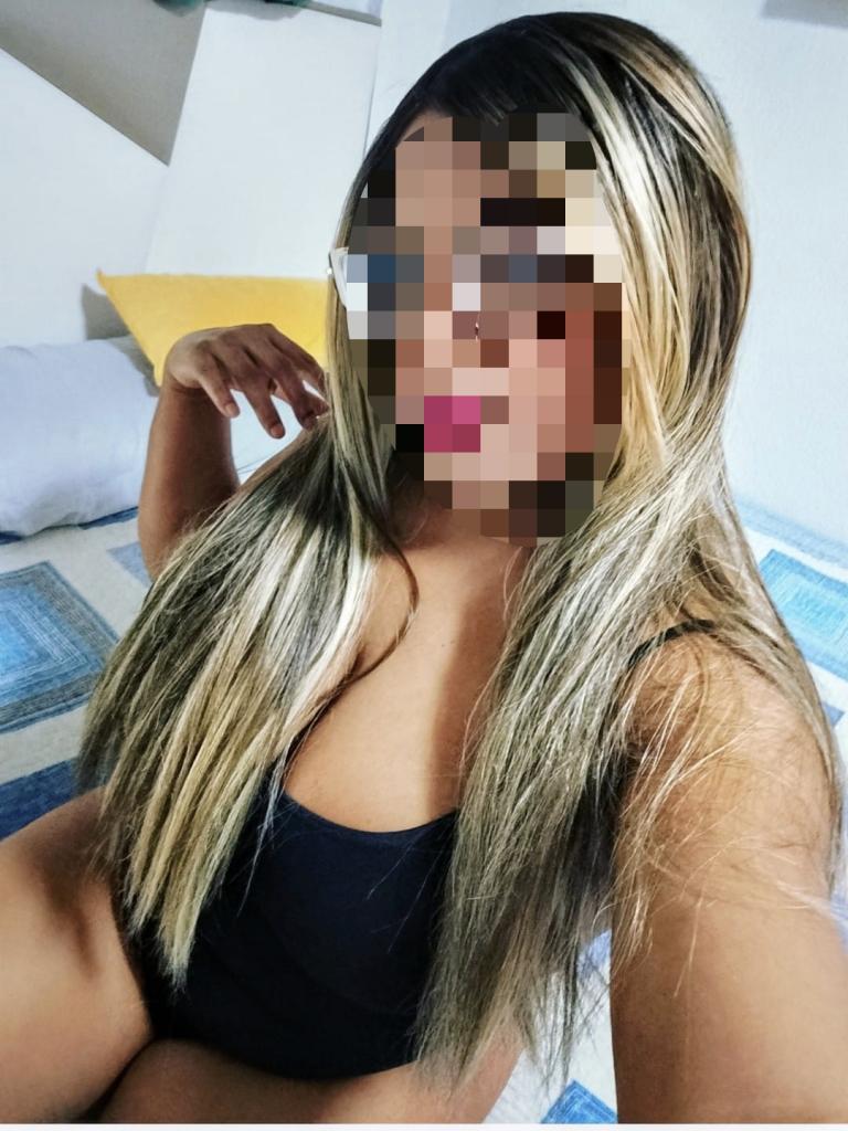 642561484: Chica busca chico en Huelva