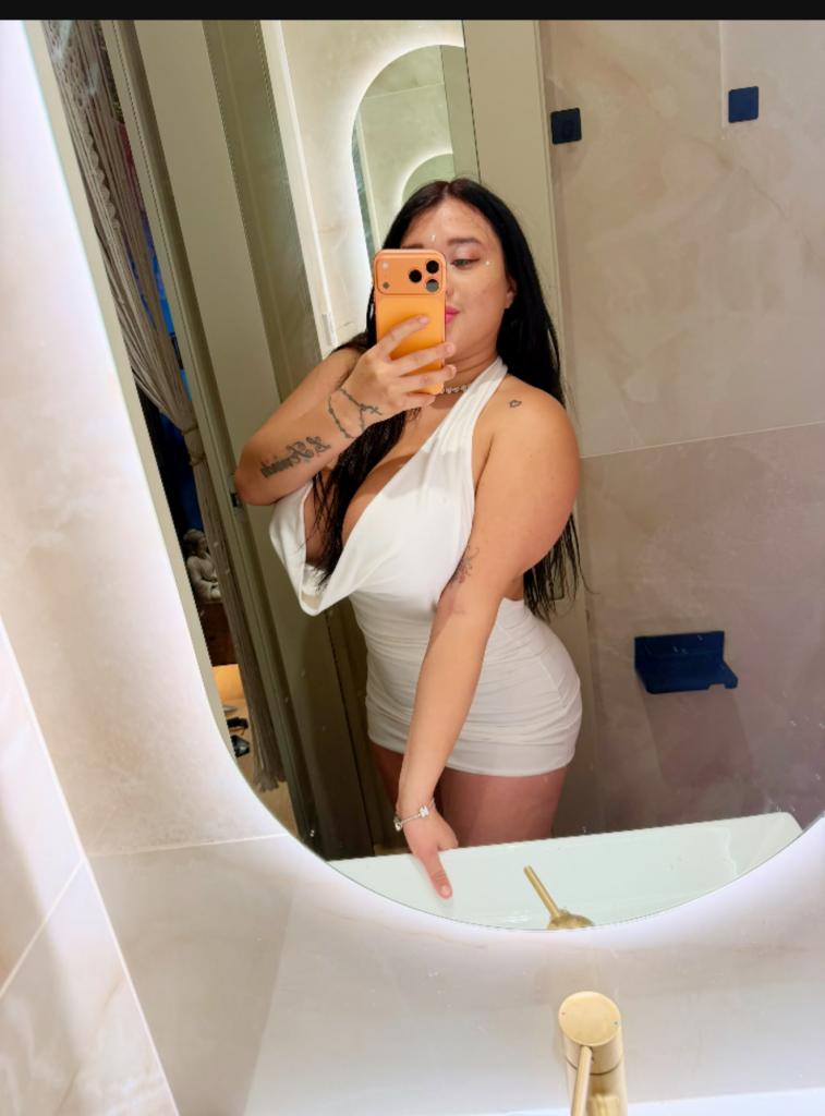 643642083: Chica busca chico en Málaga