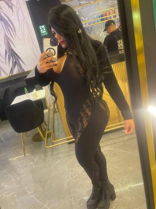 657137676: Chica busca chico en La Coruña