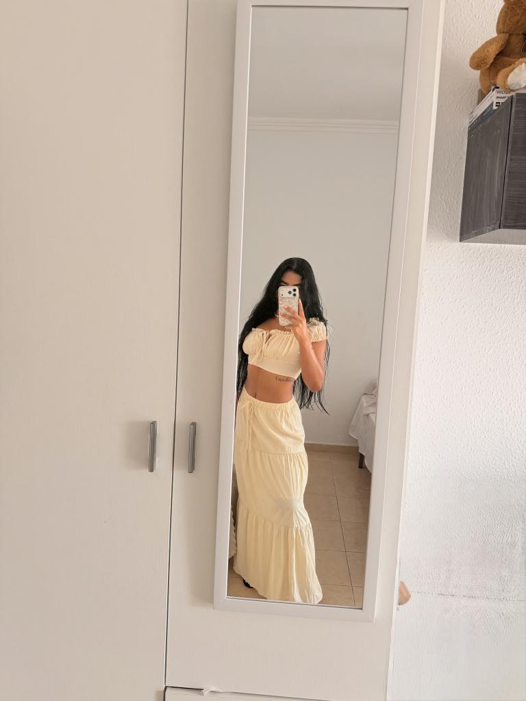 Chica busca chico en Cádiz: 