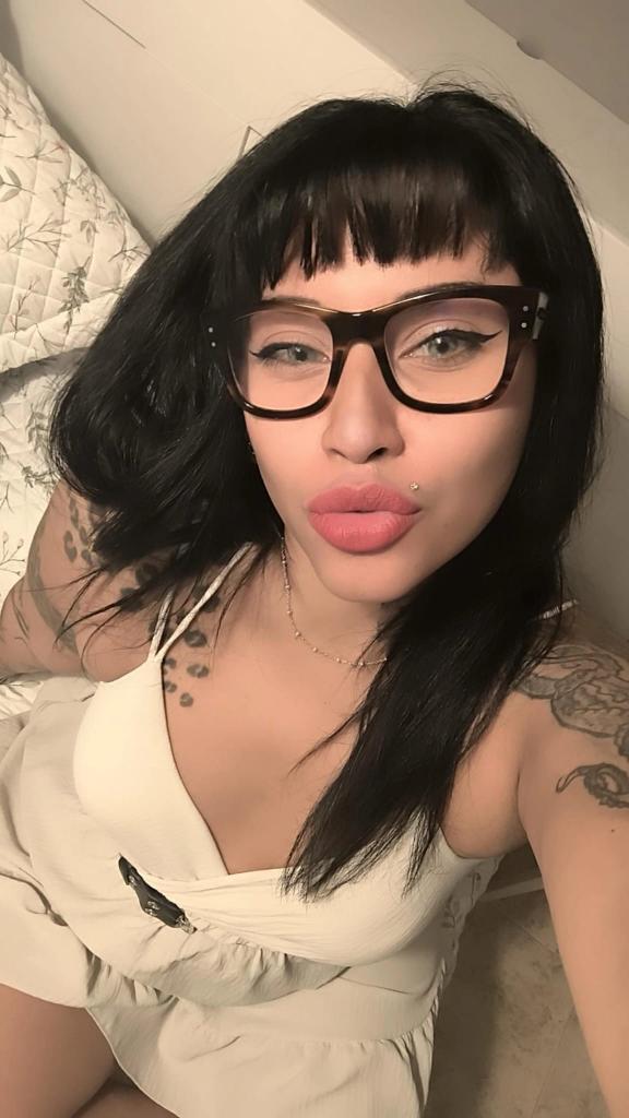655716701: Chica busca chico en Mallorca