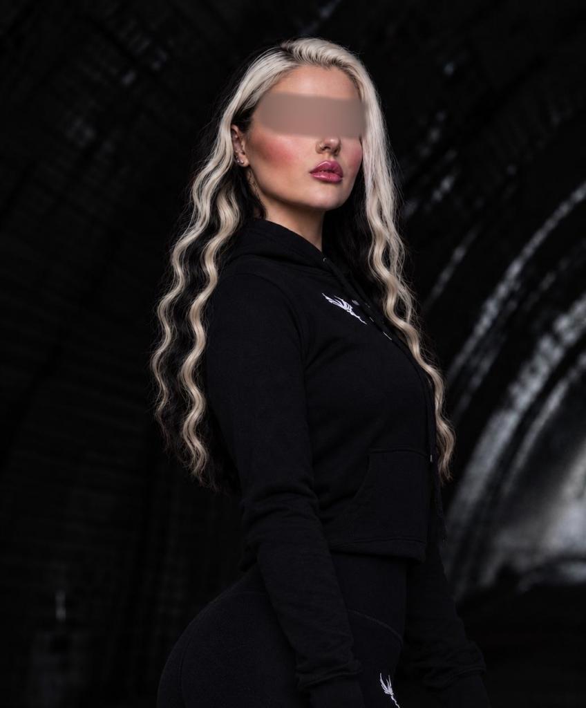 647306846: Chica busca chico en Alicante