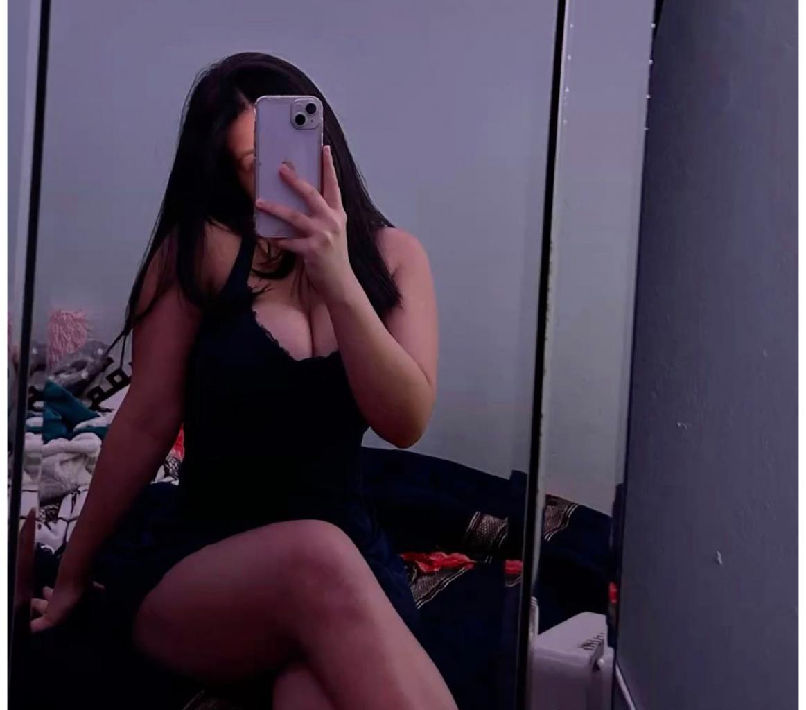 Chica busca chico en Cádiz: 