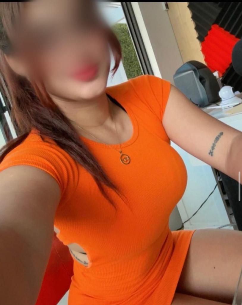 Chica busca chico en Cádiz: 