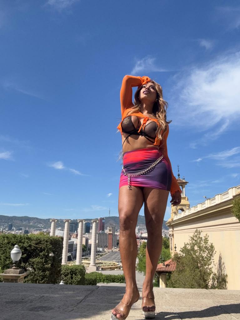 692636294: Transexual en Barcelona