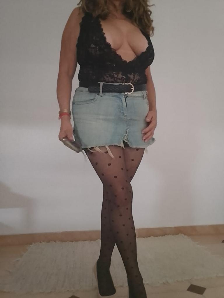 742076709: Chica busca chico en Murcia