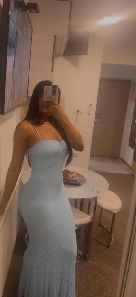 692262577: Chica busca chico en La Coruña
