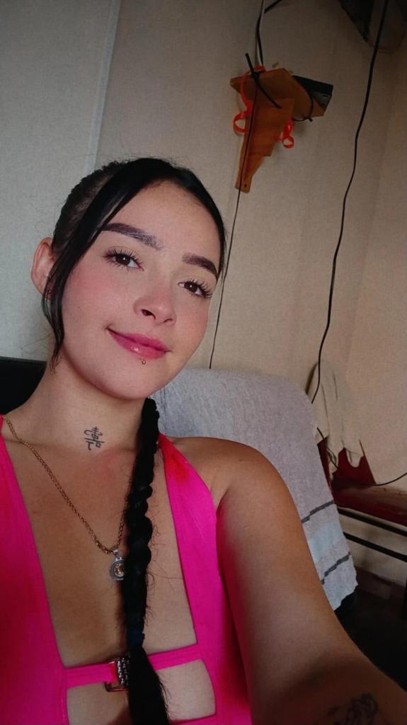 611388835: Chica busca chico en Zaragoza