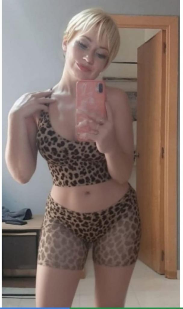 667796035: Chica busca chico en Almería
