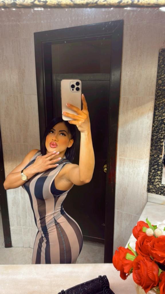 610795057: Chica busca chico en Tenerife