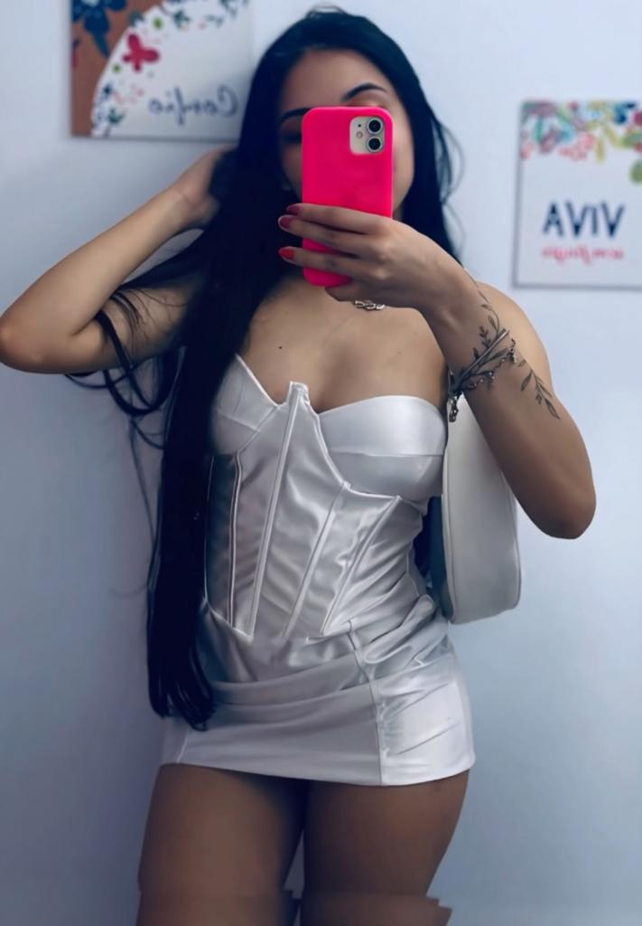 Chica busca chico en Cádiz: 
