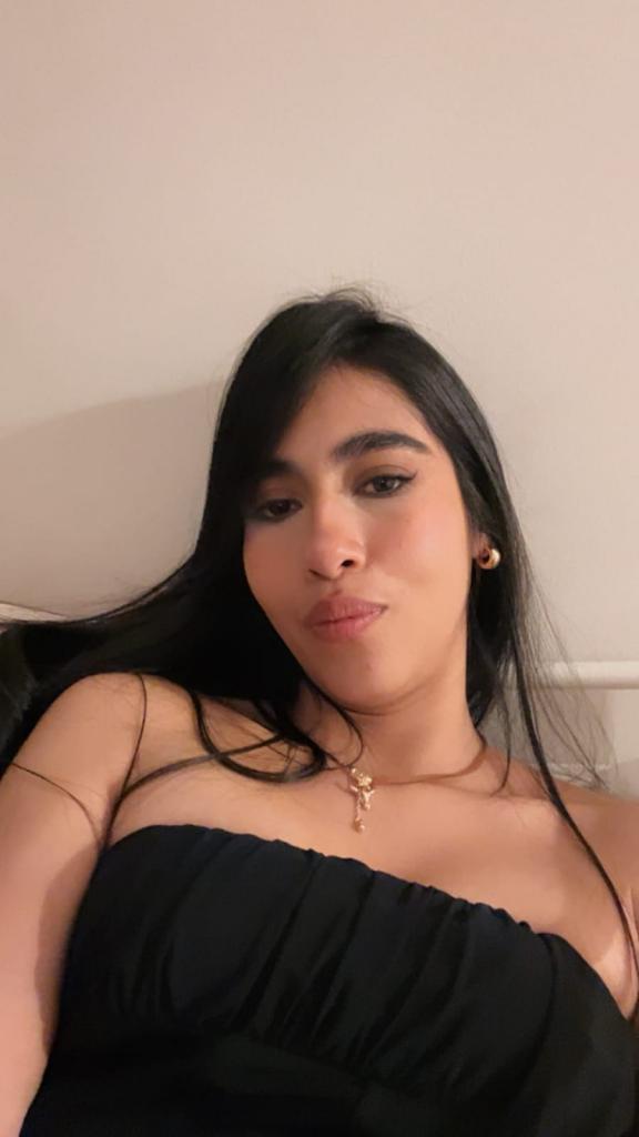 674928487: Chica busca chico en Pontevedra