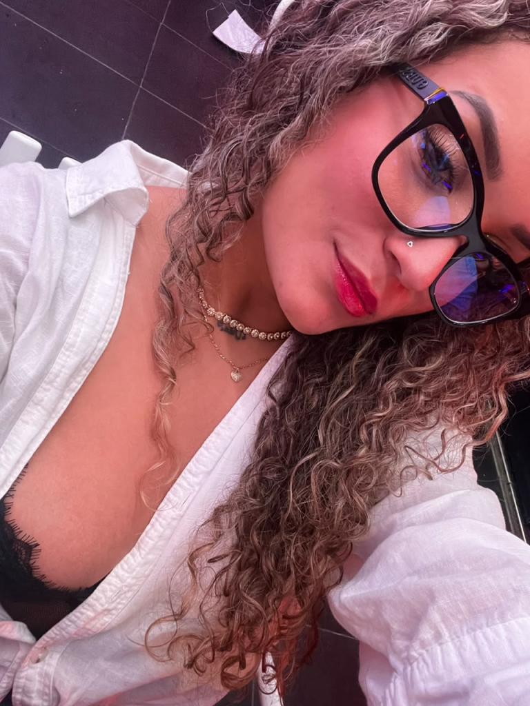 642078473: Chica busca chico en Zaragoza