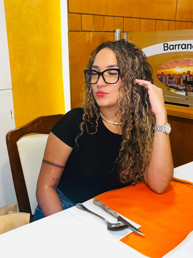 642078473: Chica busca chico en Zaragoza