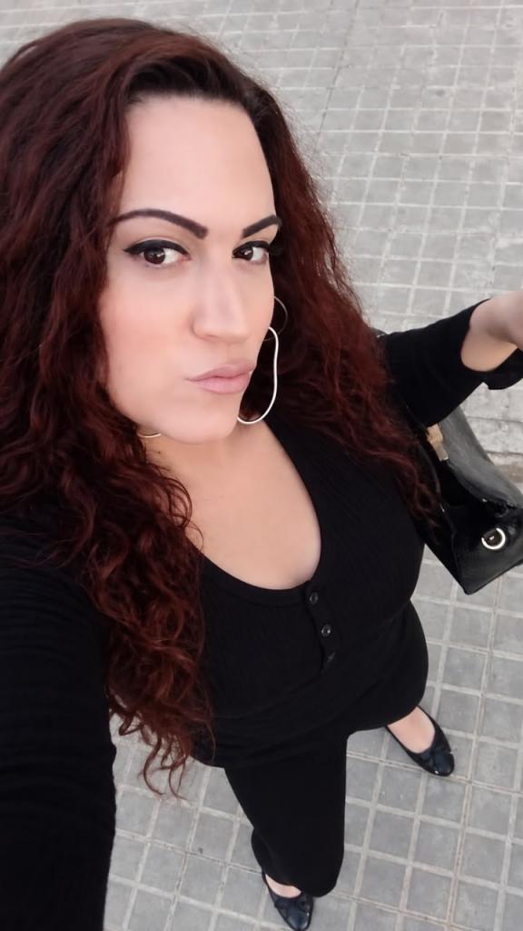 631958876: Transexual en Huelva