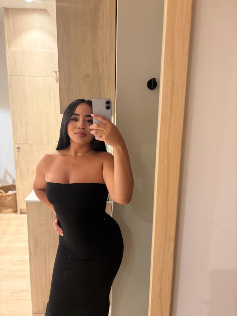Chica busca chico en Barcelona: Chica busca chico