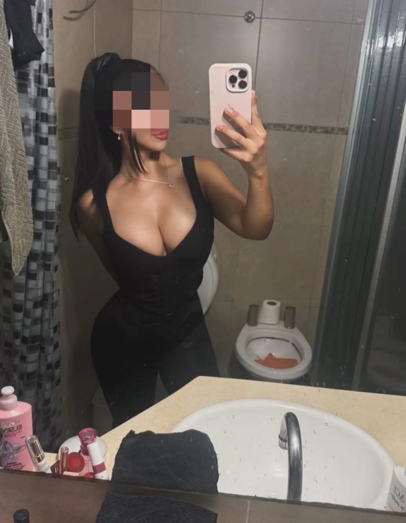 643476169: Chica busca chico en Jaén