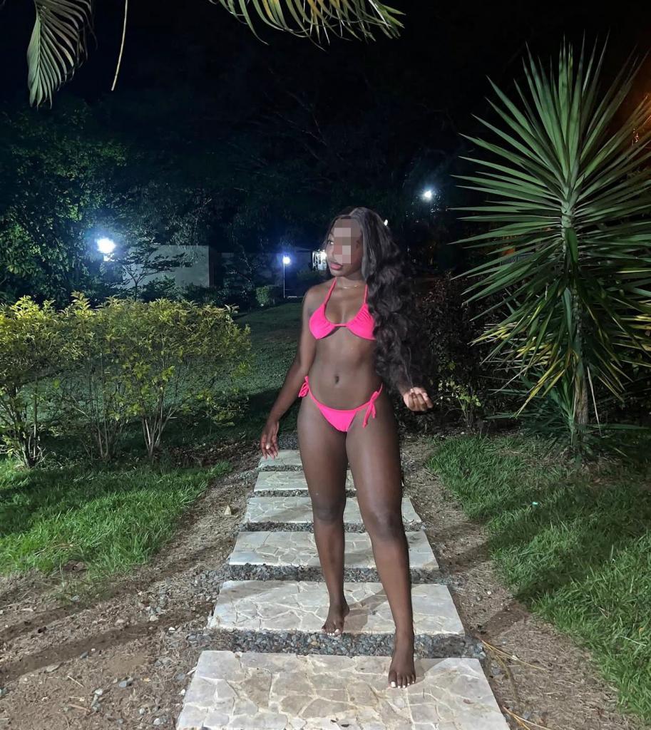 602518559: Chica busca chico en Asturias