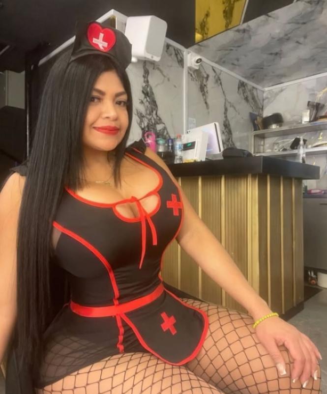 657137676: Chica busca chico en La Coruña