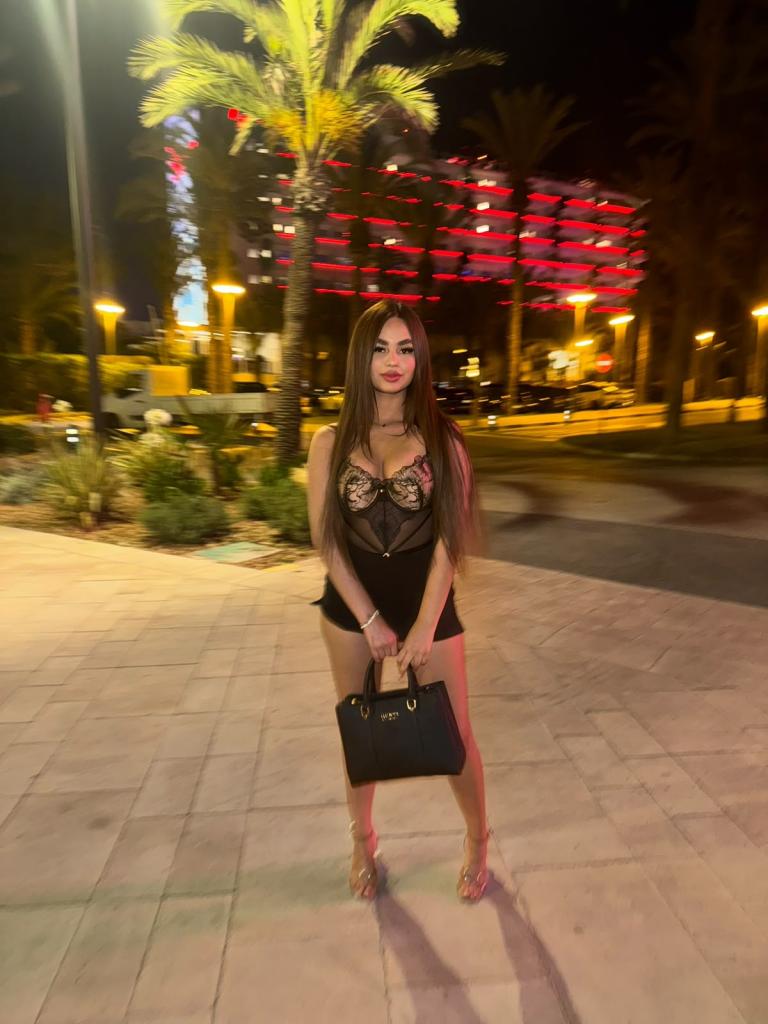 603413147: Chica busca chico en Madrid