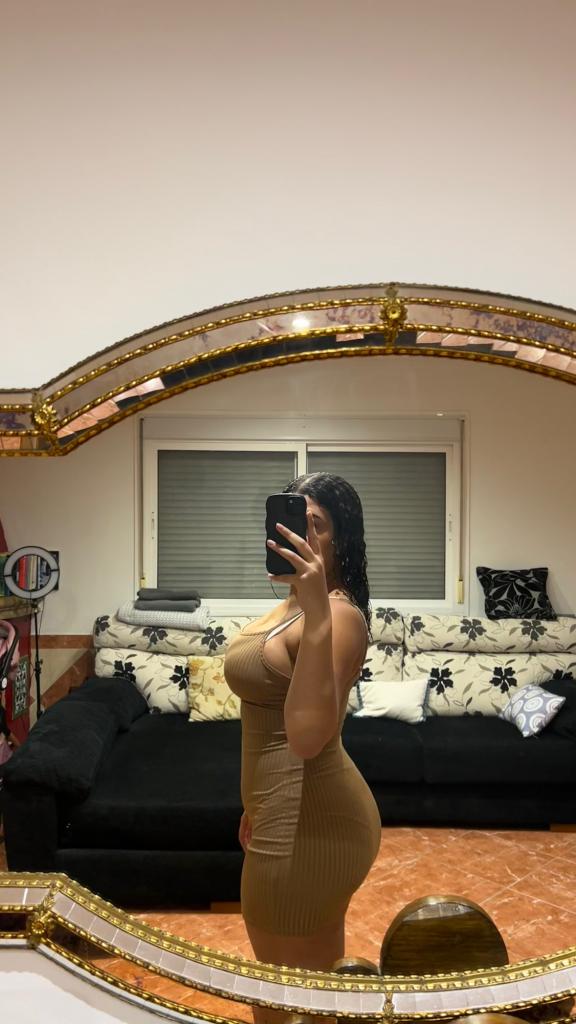 Chica busca chico en Sevilla: 