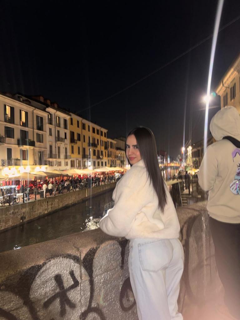604133258: Chica busca chico en Cádiz