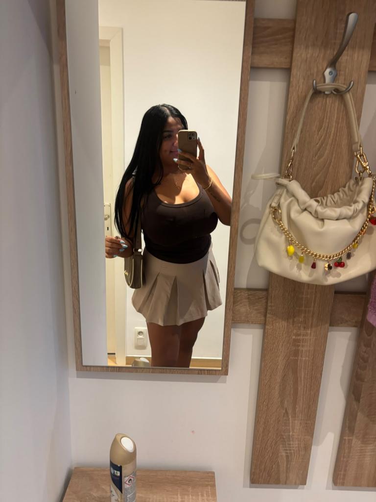 653638718: Chica busca chico en Madrid