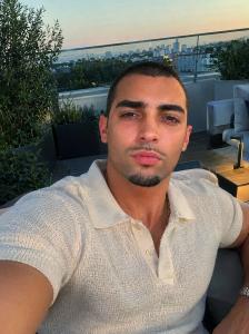 910792386: Chico busca chica en Madrid