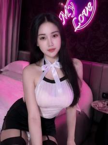 611228818: Chica busca chico en Barcelona