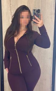 613383943: Chica busca chico en Barcelona
